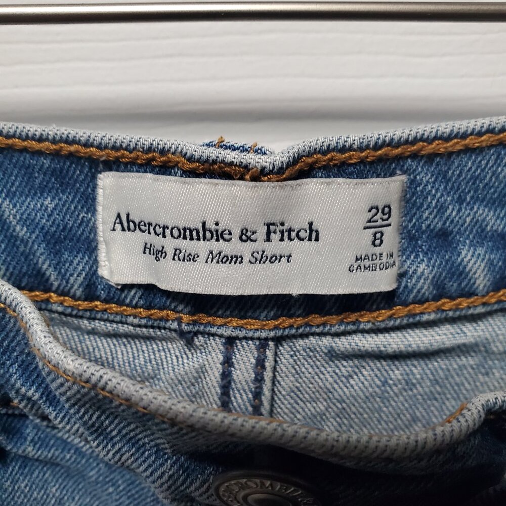 Abercrombie & Fitch High Rise Mom Short - Picture 2 of 3